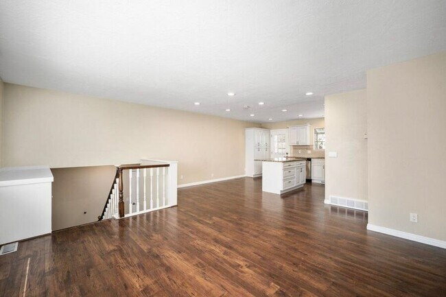 Foto del edificio - 12093 Pineridge Rd