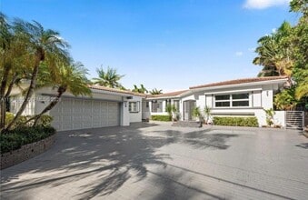 Building Photo - 1025 Belle Meade Island Dr