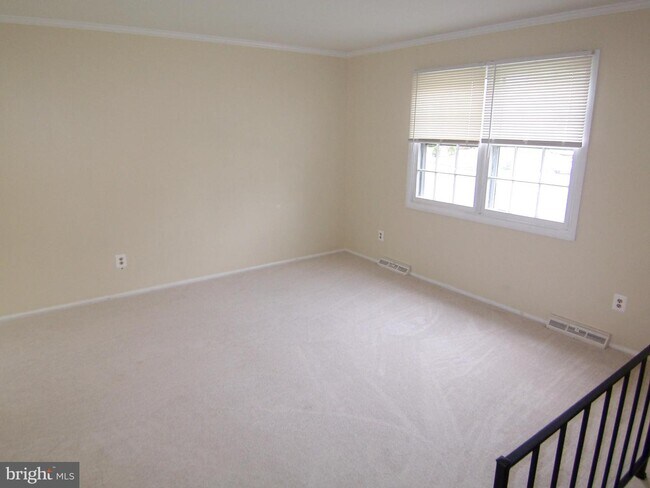 Foto del edificio - 420 Larkspur Dr