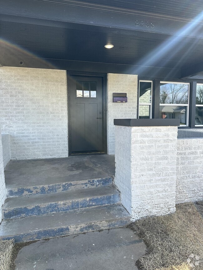 Building Photo - 2308 NW 16th St
