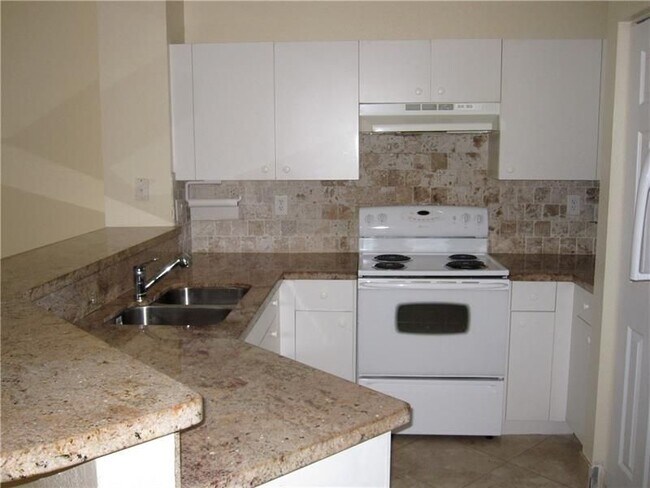 Foto del edificio - 571 Princess Dr