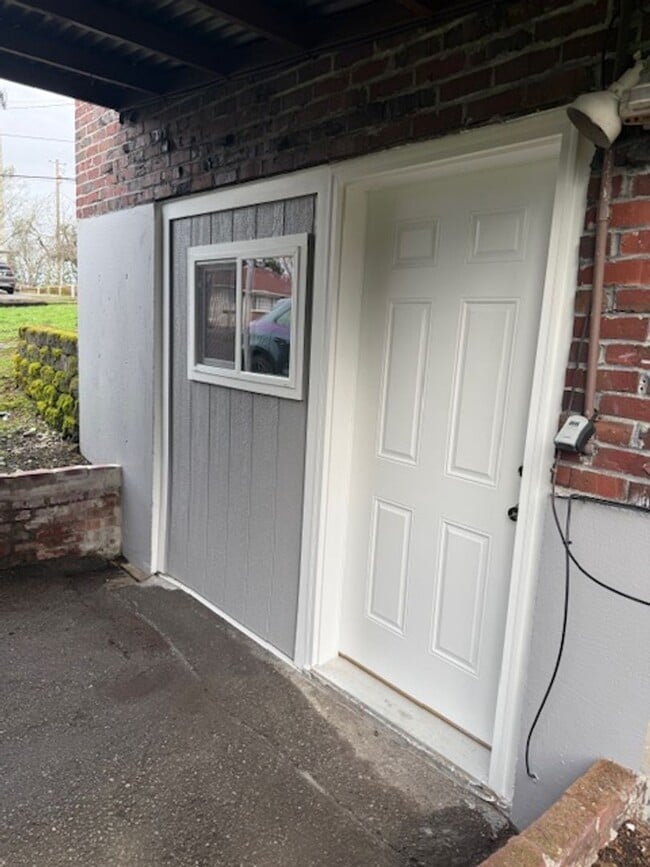 Foto del edificio - Davisson Tri-Plex