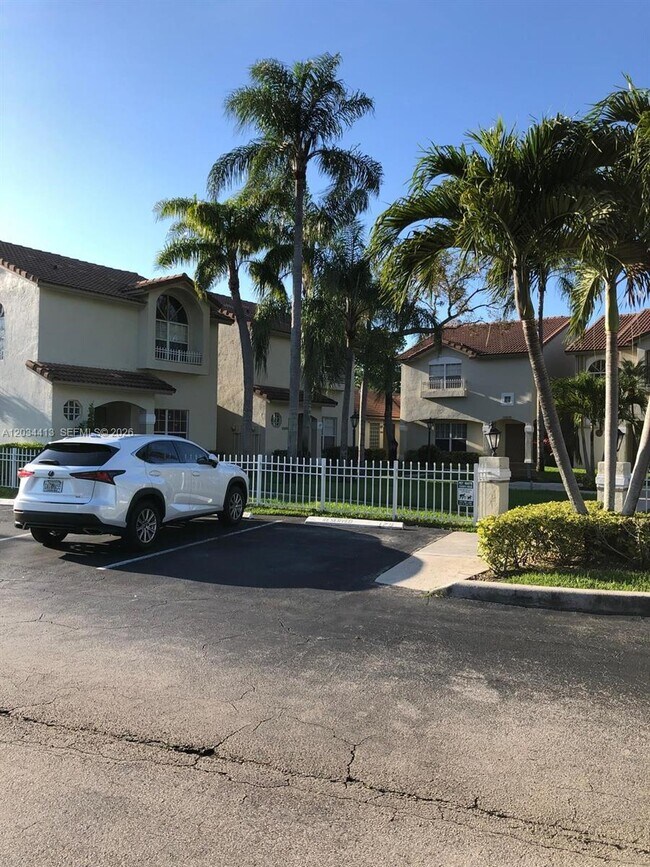 Foto del edificio - 10813 NW 3rd Ct