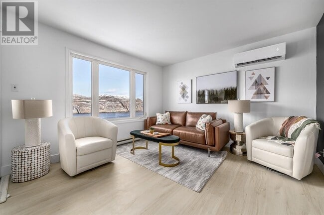 Building Photo - 52 Fort Amherst Rd