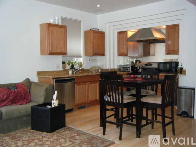 Foto principal - 1728 N Hermitage Ave