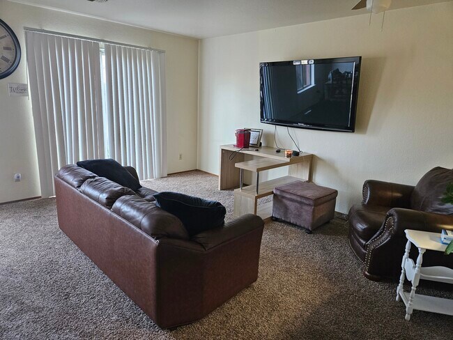 Foto del edificio - 5342 Valleyridge Dr