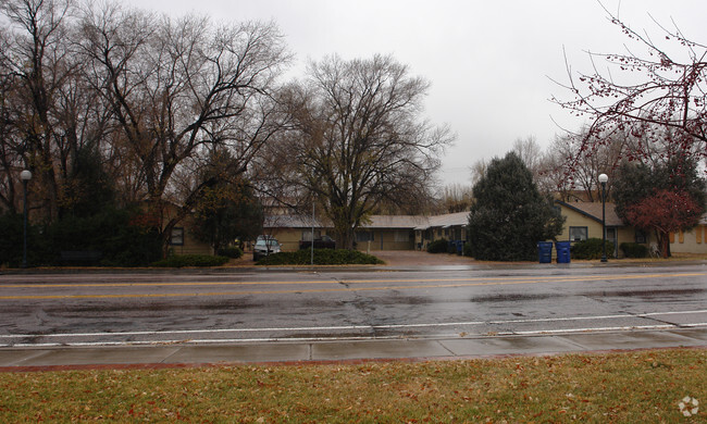 Building Photo - 207 N Santa Fe Ave