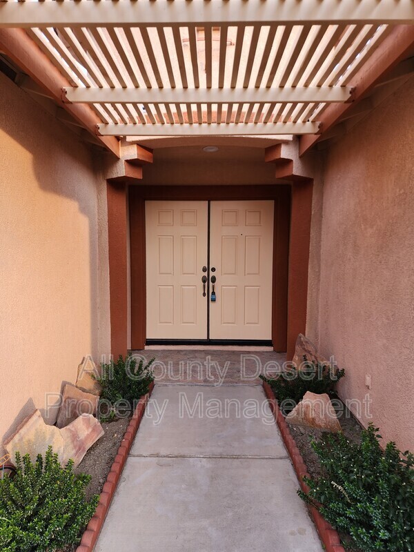 Building Photo - 47652 Calle Diamante