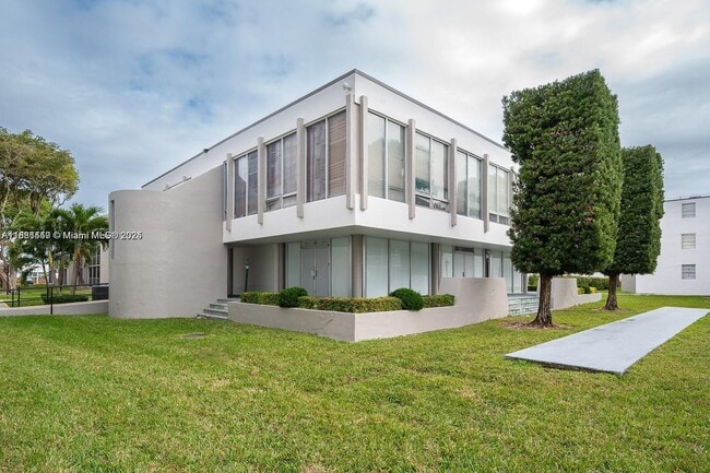 Foto del edificio - 14150 SW 84th St