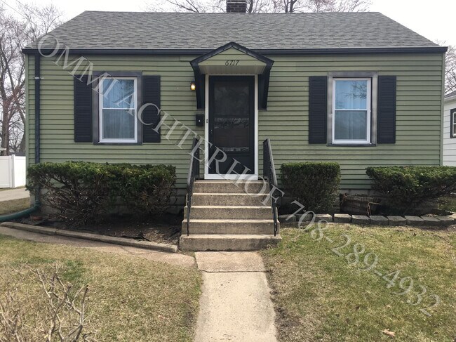 OPEN HOUSE, this Saturday from 11 am to 12 pm! - 6717 Huron Ave