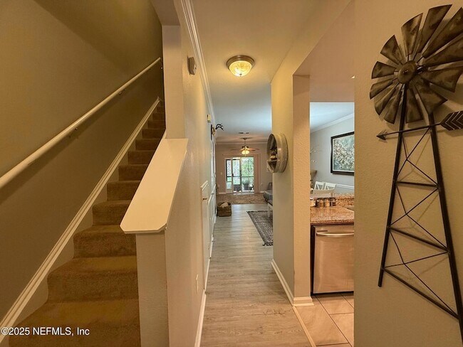 Foto del edificio - 10200 Belle Rive Blvd