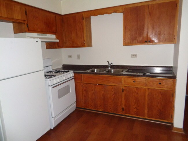 Building Photo - 8631 S 82nd Ave