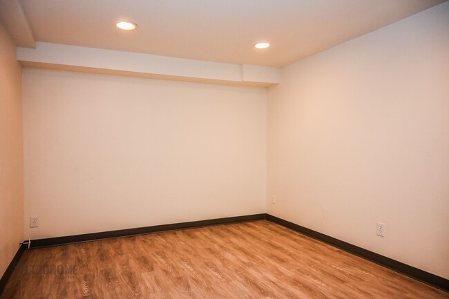 Foto del edificio - 315 Summit Ave N