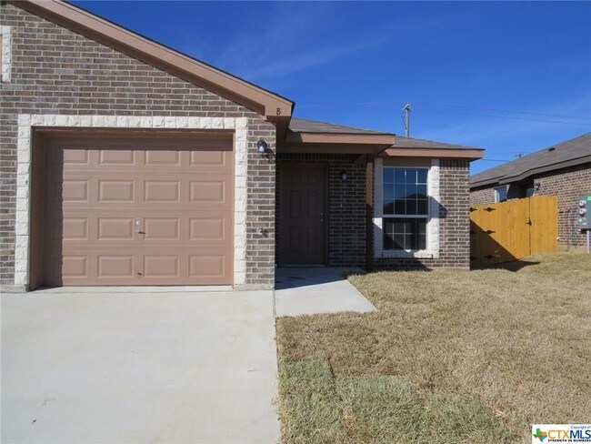 Foto del edificio - 903 Lasso Dr