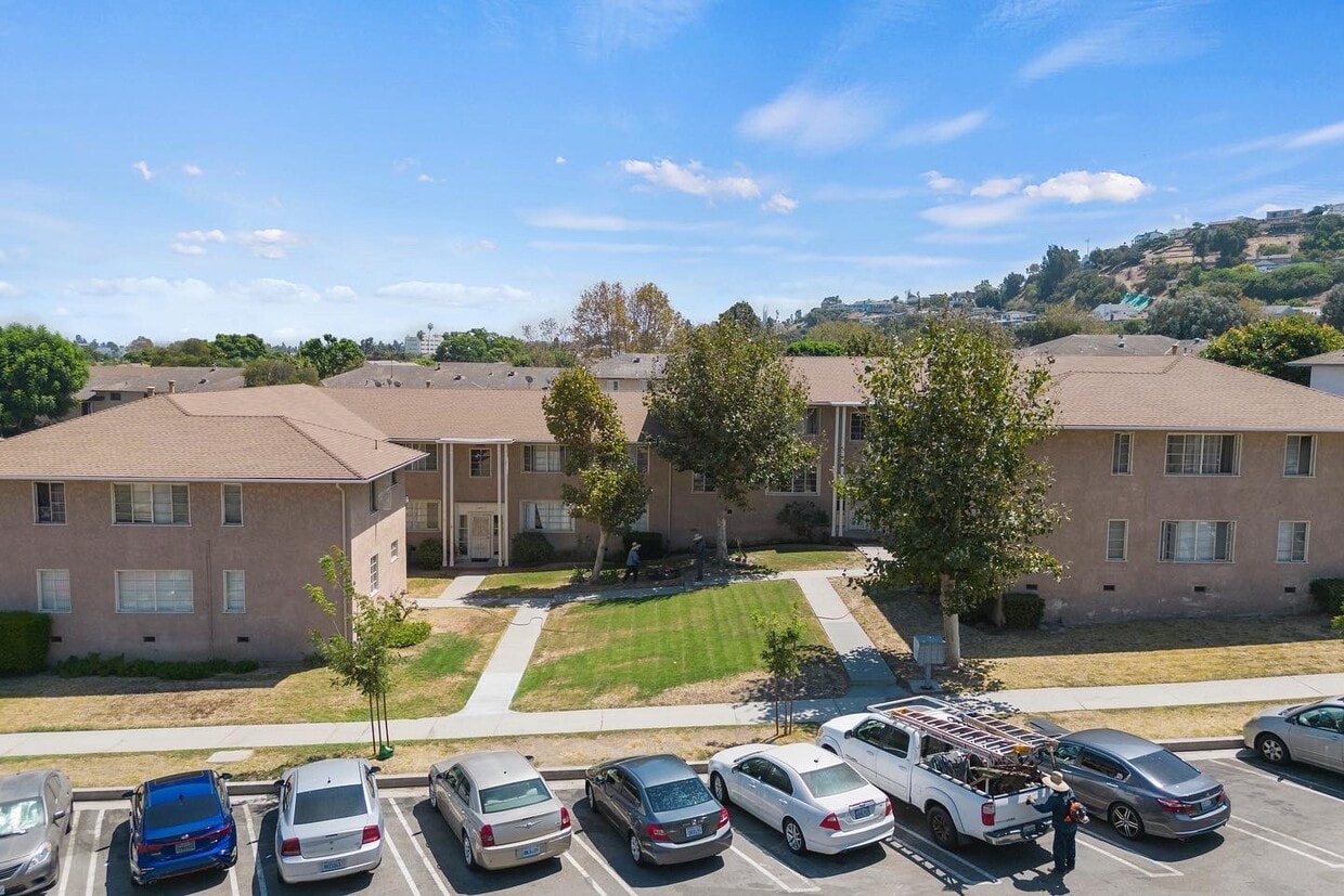 4074 Hillcrest Dr Unit D, Los Angeles, CA 90008 Condo for Rent in Los