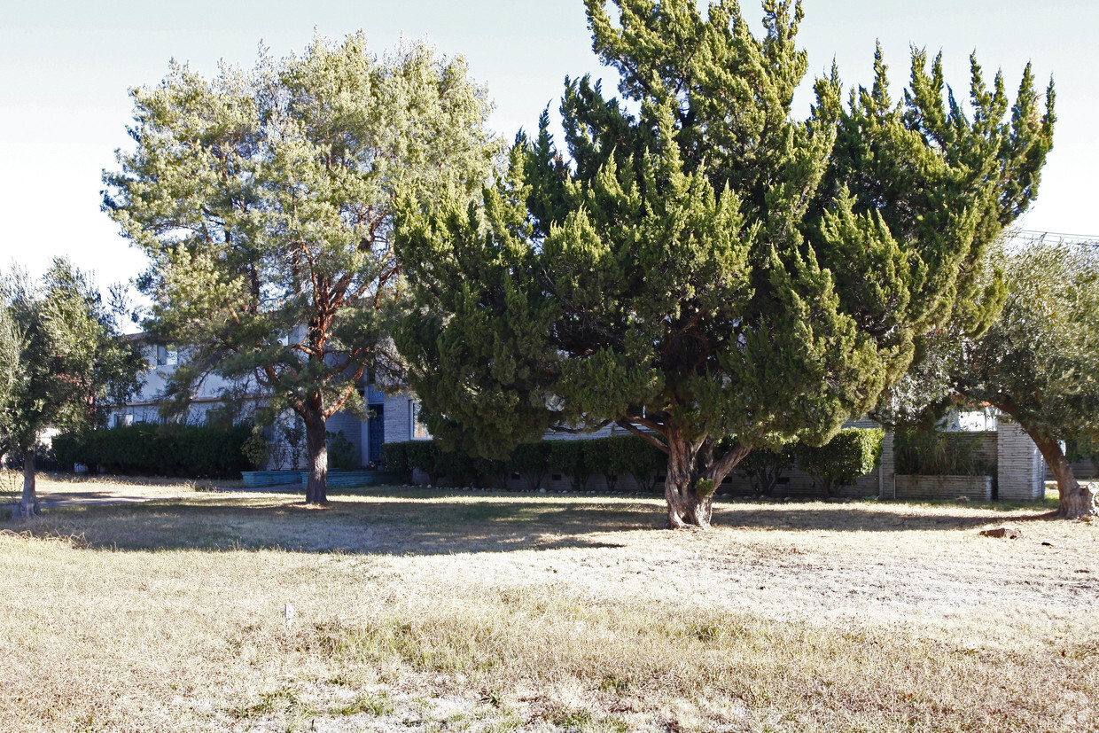 Primary Photo - Augusta Terrace Apartments