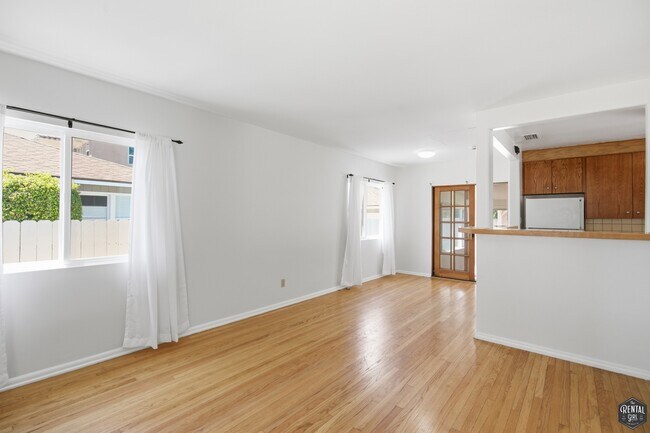 Foto del edificio - 4142 Lincoln Ave
