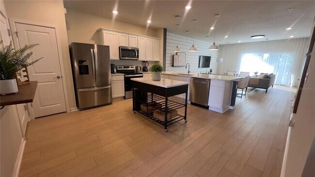 Foto del edificio - Luxury furnished 3-Bed in Winter Park