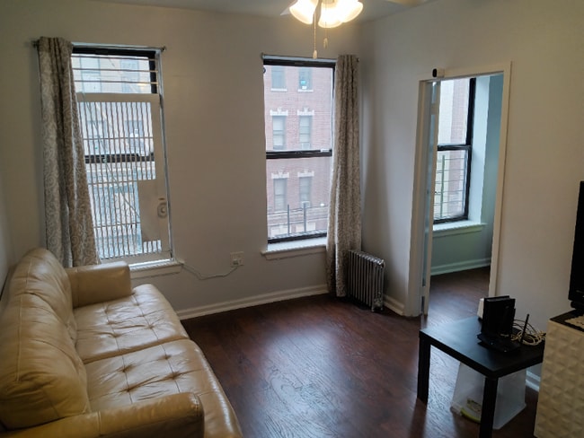 Building Photo - 526 W 174th St