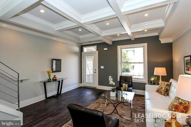 Foto del edificio - 32 N Street NW-