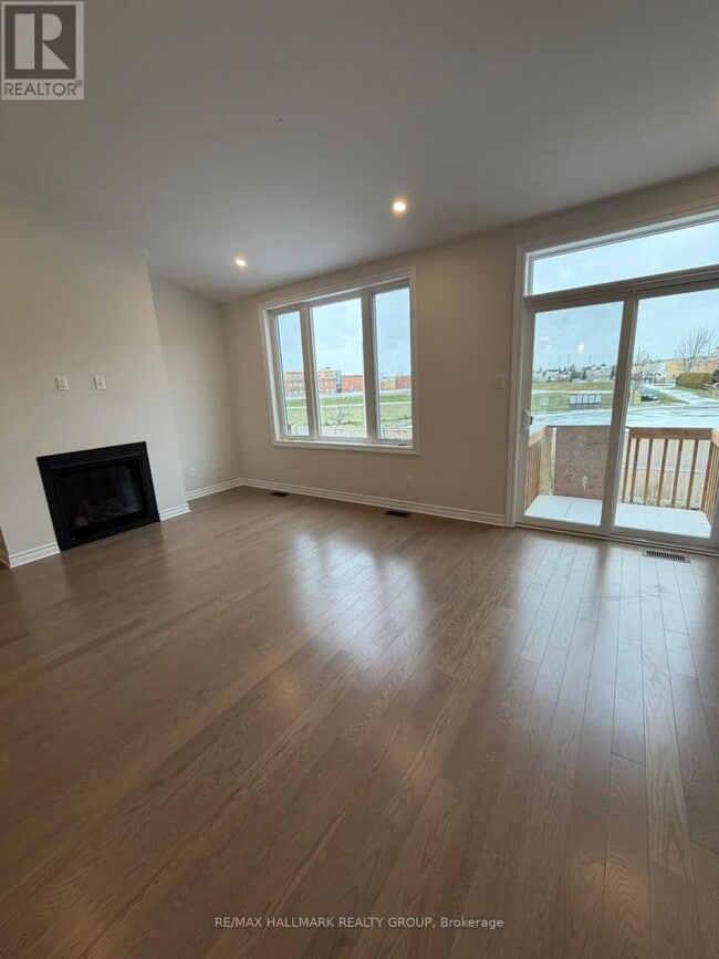 Building Photo - 705 Montrichard Rd