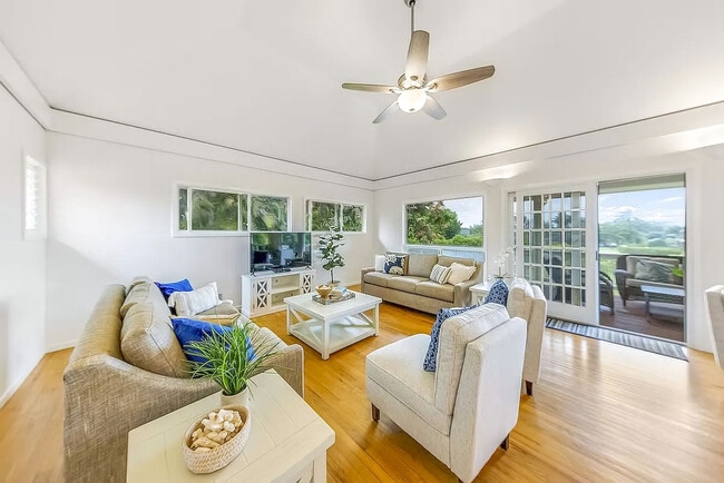 Foto del edificio - 4128 Rooke Pl