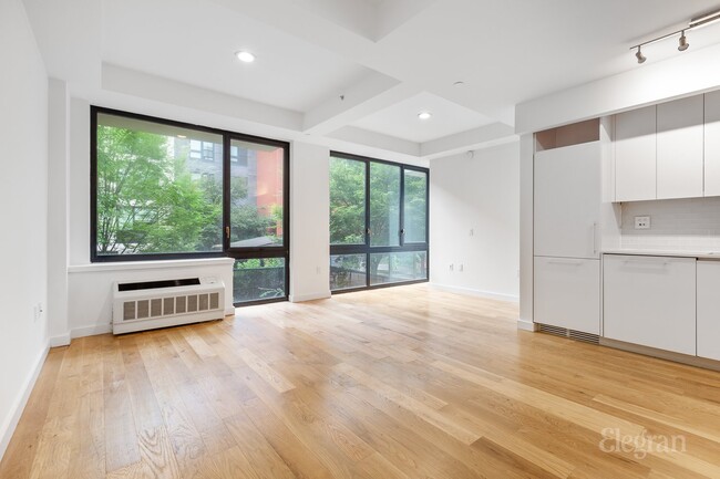 Building Photo - 48 E 132nd St