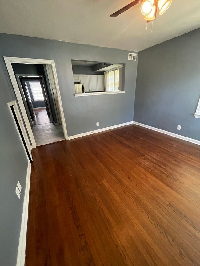 Photo - REM29662          15 Apartment