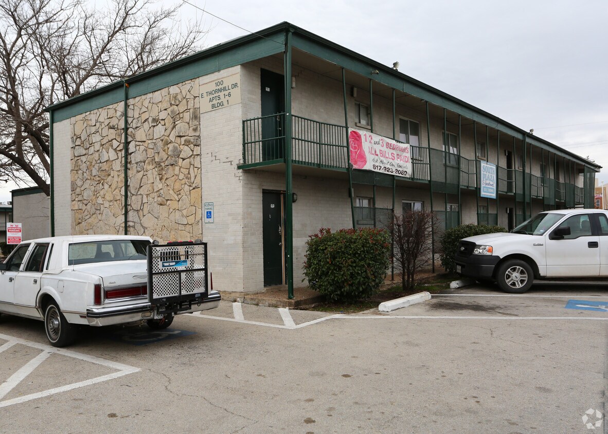 Foto principal - South Plaza Apartments