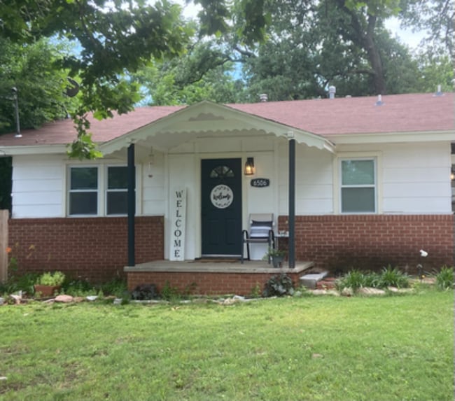 Photo - 6506 NW 32nd St House