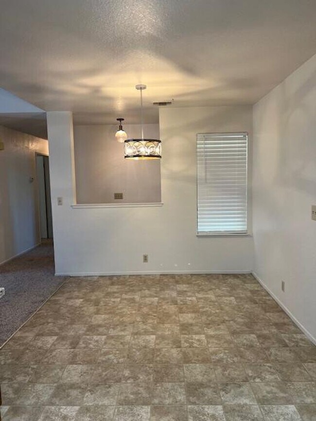Building Photo - BEAUTIFULLY REMODELED 3 BED HOME IN ANTELOPE!