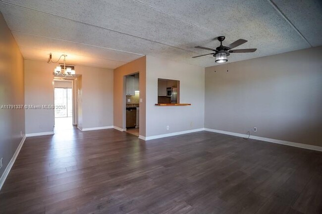 Building Photo - 2200 Springdale Blvd