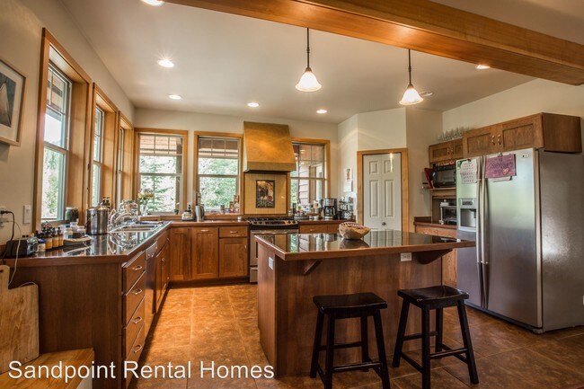 Foto del edificio - 4 br, 4 bath House - 11598 West Pine Street