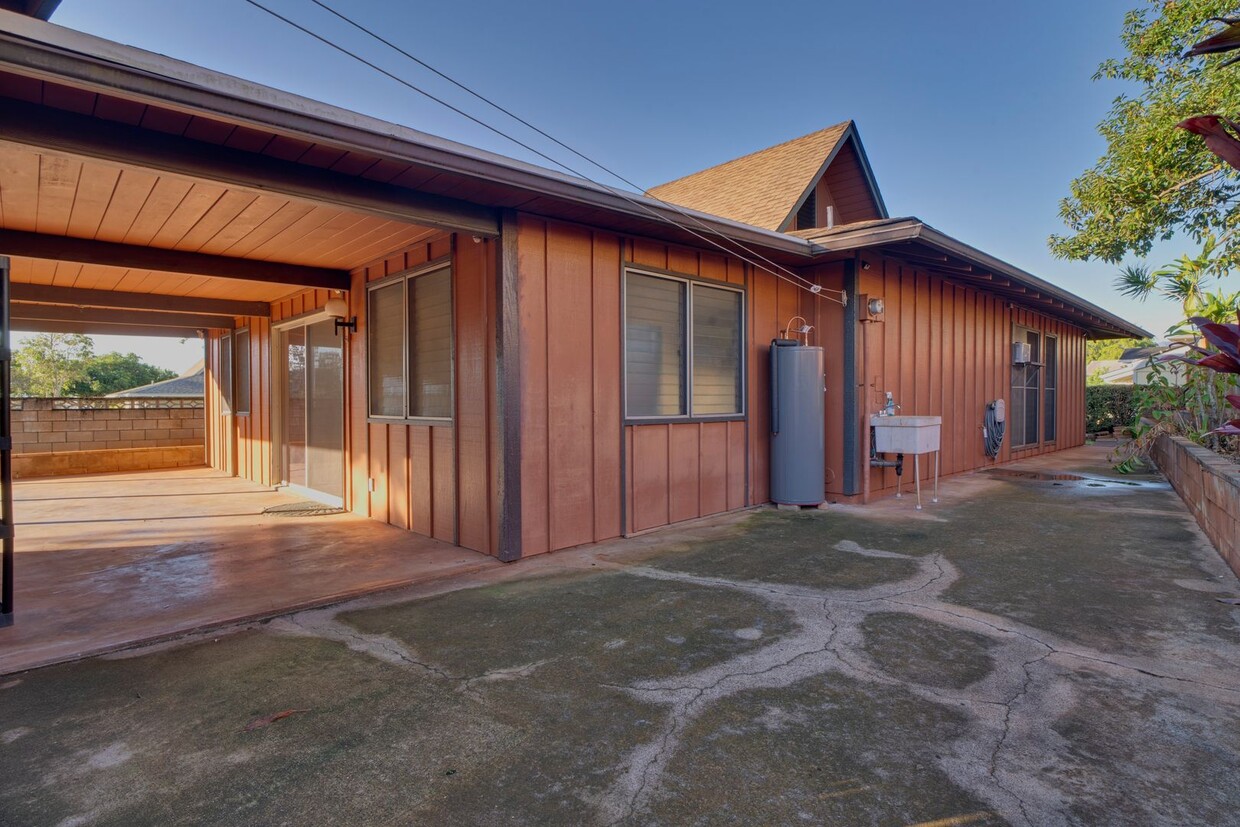 Primary Photo - Newly Renovated Single Family Home in Mili...