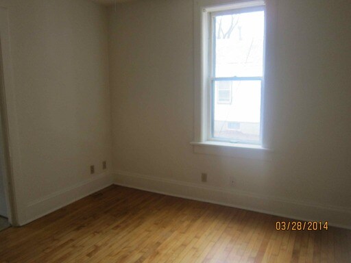 Building Photo - 1127 E Walworth St