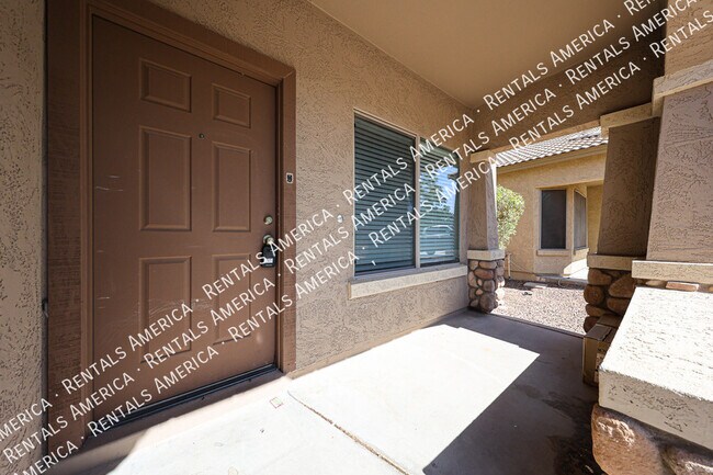 Foto del edificio - 22352 Greenland Park Dr