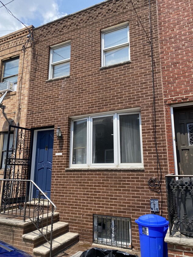 Primary Photo - 907 Hoffman St