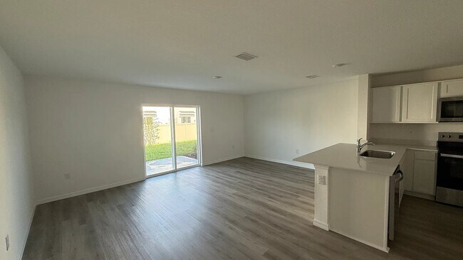 Foto del edificio - 459 Warm Heron Pl