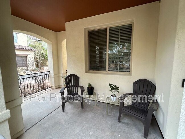 Foto del edificio - 20718 W Maiden Ln