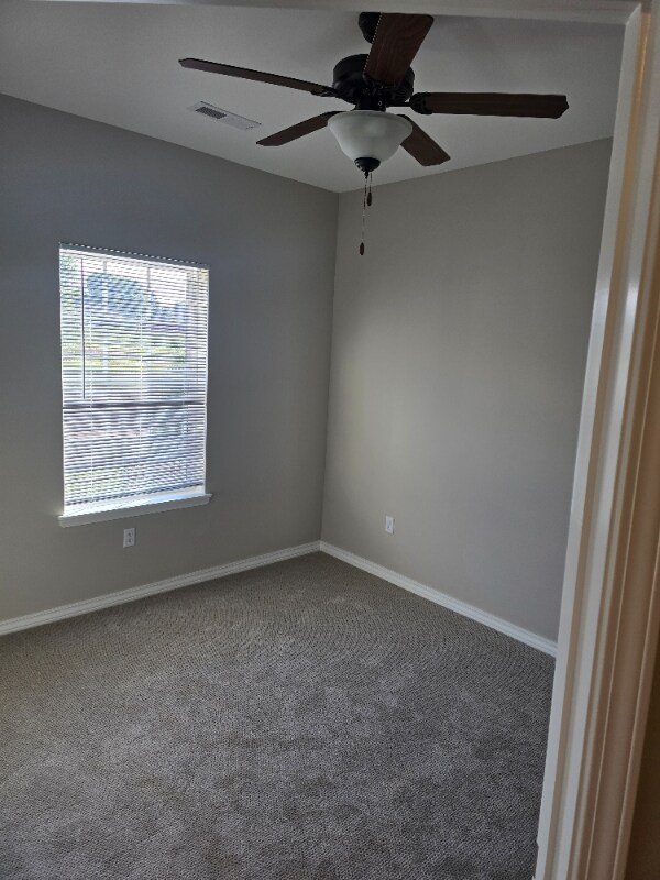 Foto del edificio - 907 Rocky Ln