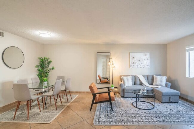 Foto del edificio - 8550 E McDowell Rd