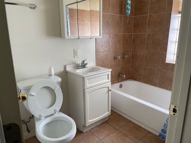 Bathroom - 6417 S Champlain Ave