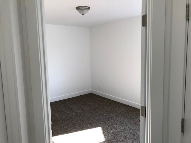 dormitorio #1 - 534 E Chubbuck Rd