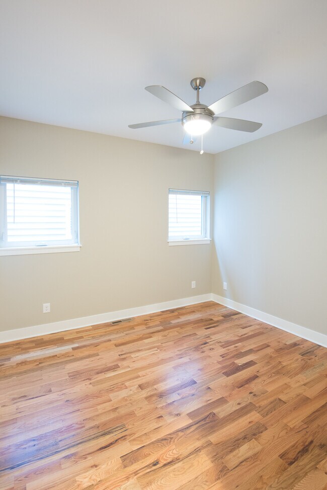 Foto del edificio - 1610 E Belleview Pl