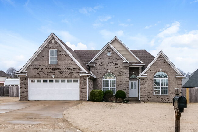 Building Photo - 65 Candlewood Cove