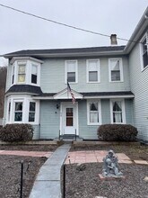 Building Photo - 570 Slateford Rd