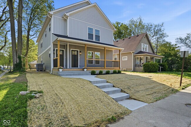 Foto del edificio - 4623 Rookwood Ave