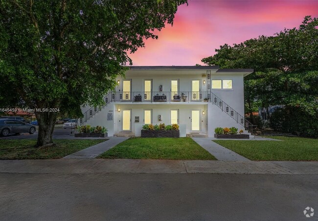 Building Photo - 1620 SW 40th Ave