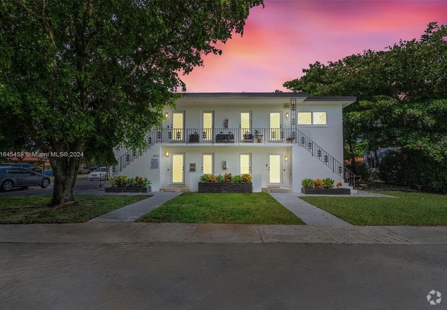 Building Photo - 1620 SW 40th Ave