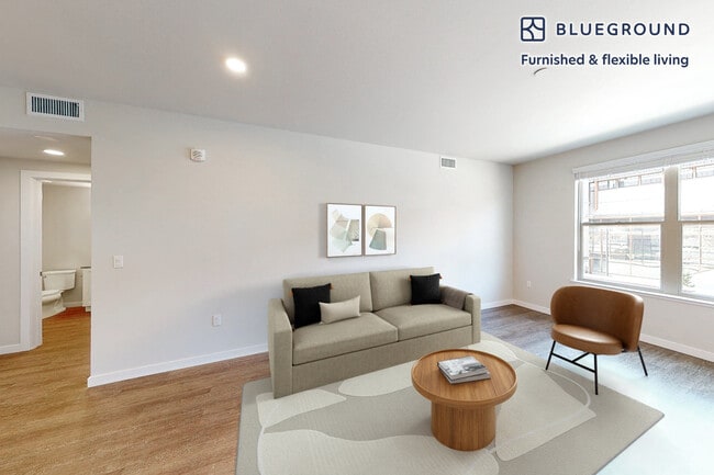 Building Photo - 1001 Harvey Dr